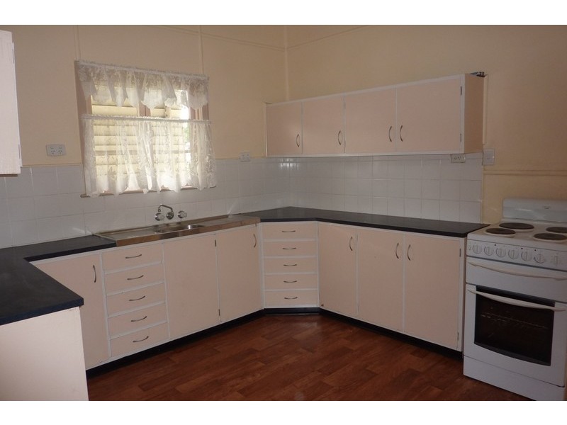 178 Glebe Road, Booval QLD 4304