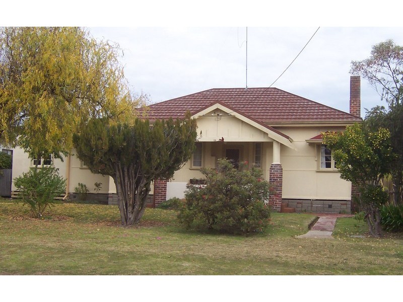 13 Edwards Street, Manjimup WA 6258