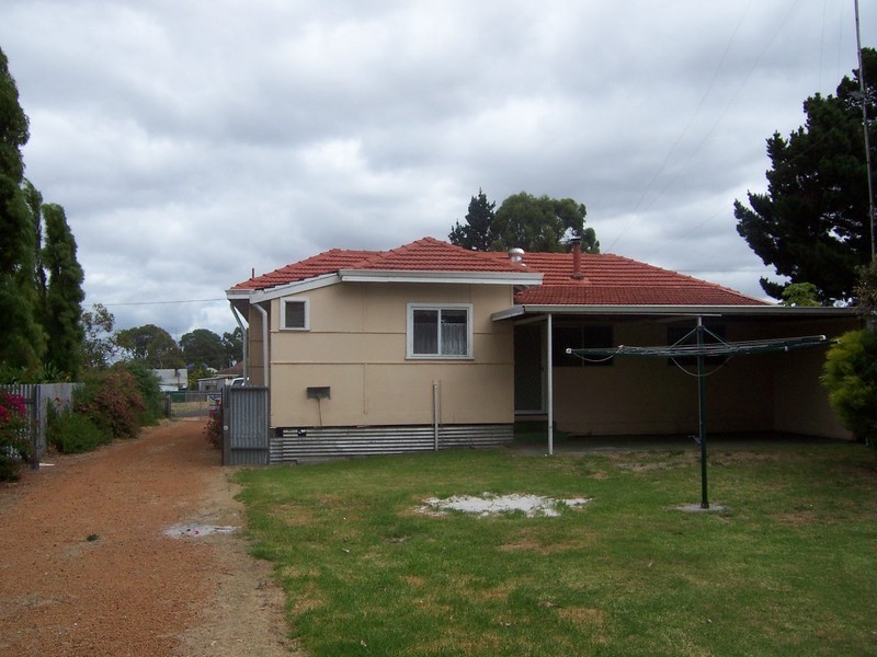 4 Devon Street, Manjimup WA 6258