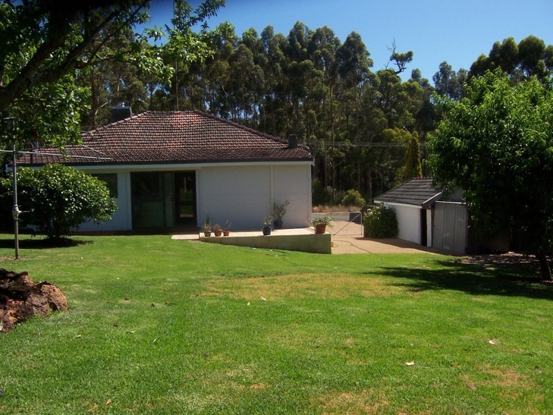 27 YOUNG STREET, Manjimup WA 6258