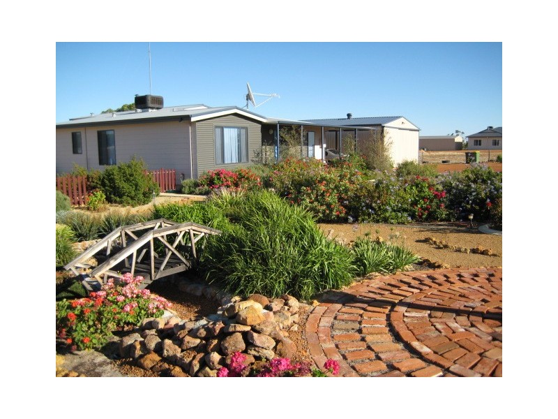 26 Curlew Way, Wickepin WA 6370