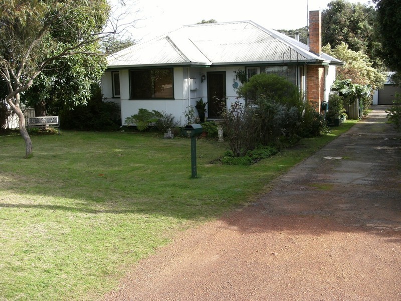 5 Baty St, Manjimup WA 6258
