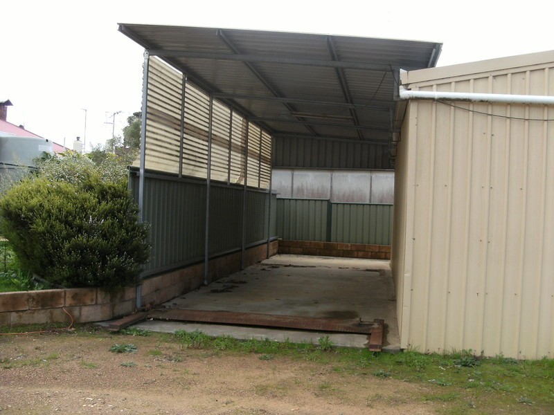 16 Clarke Street, Manjimup WA 6258