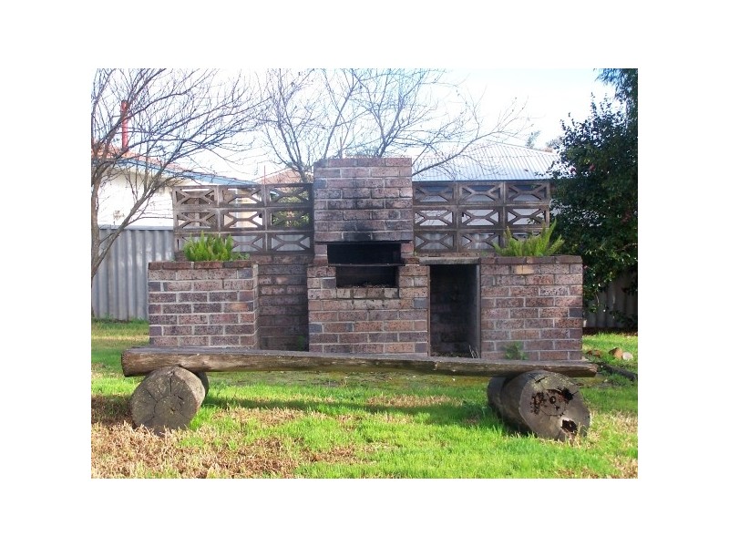 20 Rae Street, Manjimup WA 6258