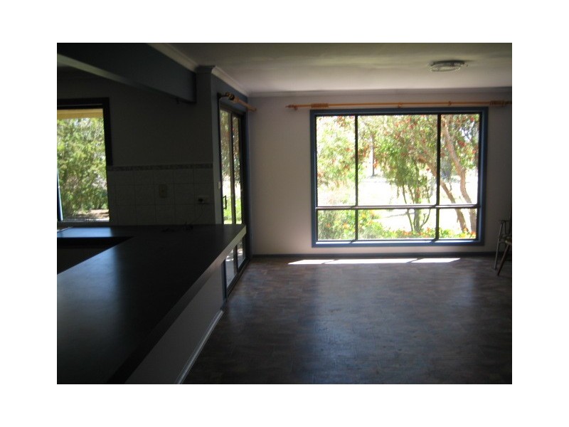 14 Caniroglen Court, Manjimup WA 6258