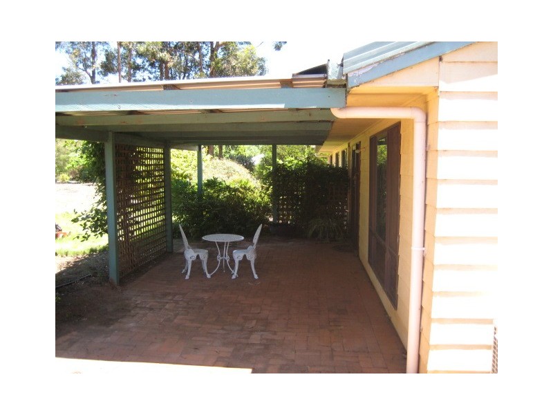 14 Caniroglen Court, Manjimup WA 6258