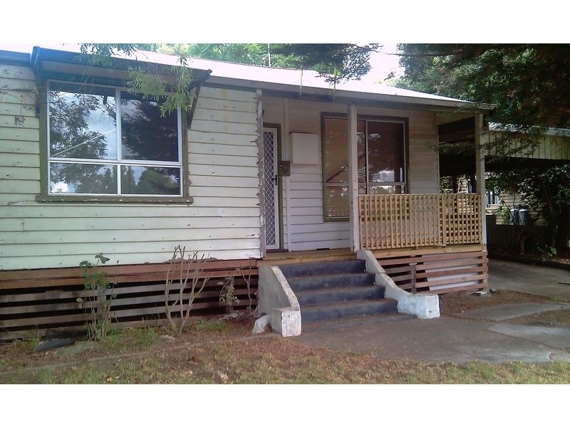 21 Edwards Street, Manjimup WA 6258
