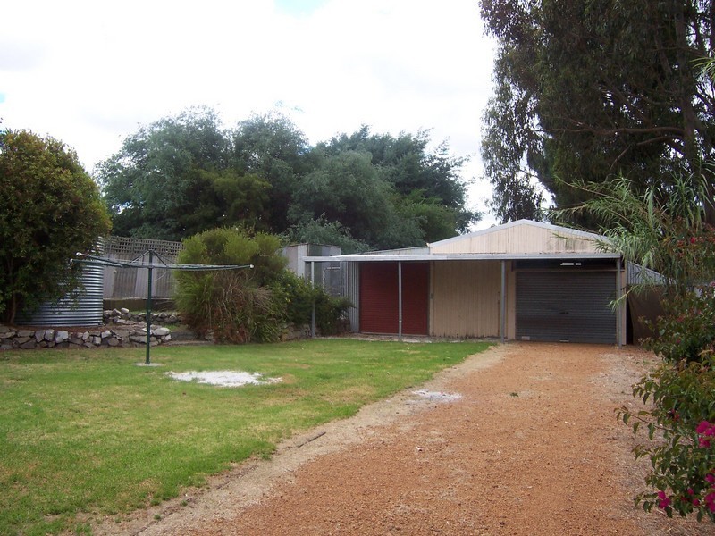 4 Devon Street, Manjimup WA 6258