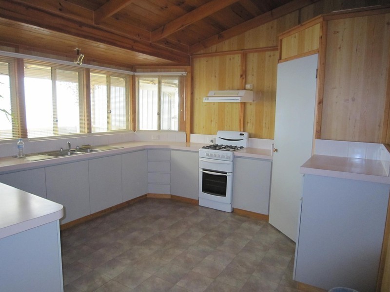 18 Jarrah Road, Manjimup WA 6258
