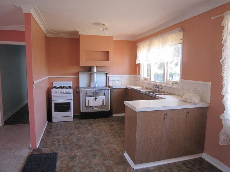 2 Seaton Villa Road, Manjimup WA 6258