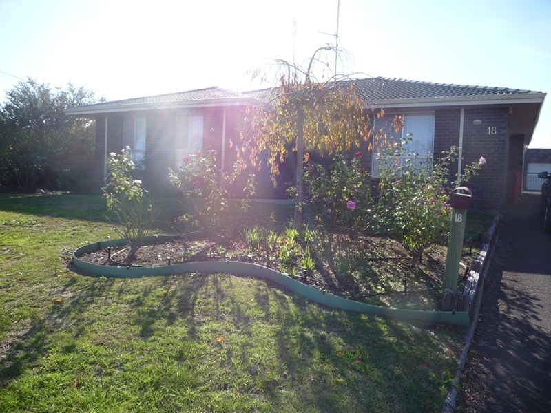 18 Crowea Street, Manjimup WA 6258