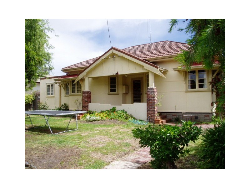 13 Edwards St, Manjimup WA 6258