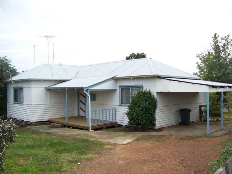 40 Pritchard St, Manjimup WA 6258