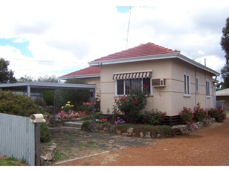 4 Devon Street, Manjimup WA 6258