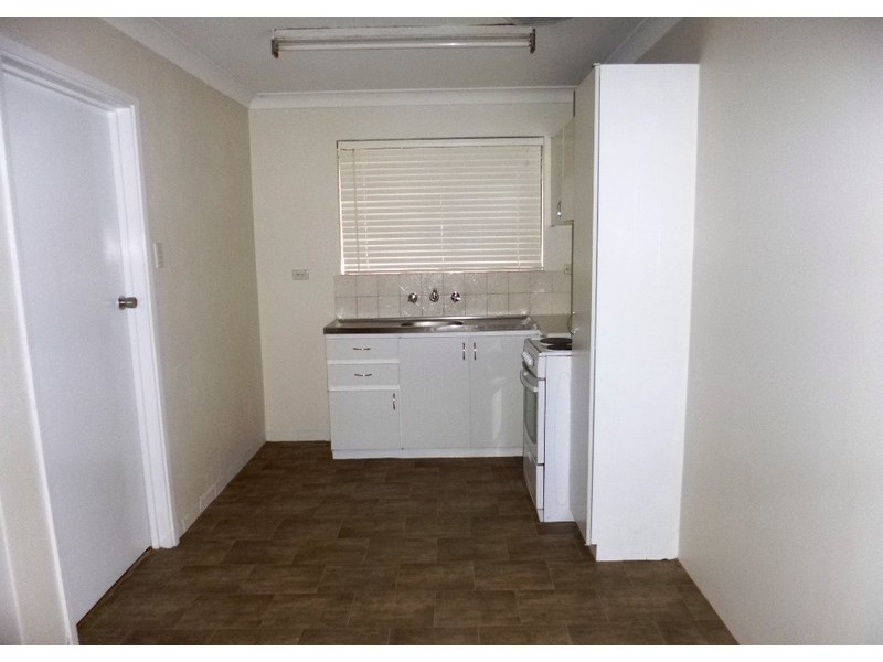 Unit 8  Plunket Street  Parkview Apartments, Manjimup WA 6258
