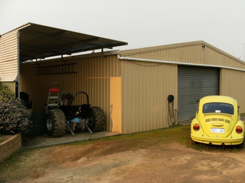 16 Clark St, Manjimup WA 6258