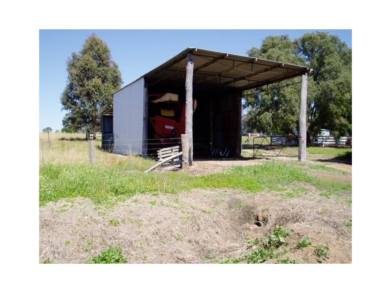 14 Ralph Rd, Manjimup WA 6258