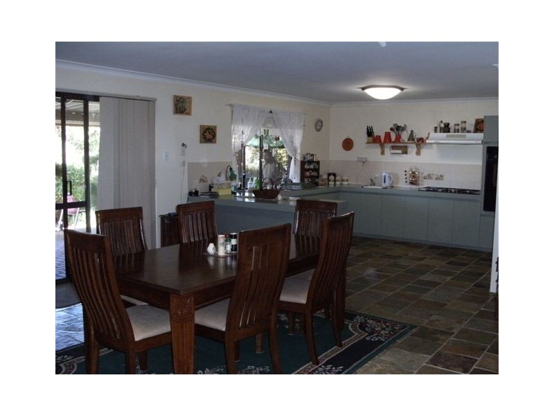 27 Wattle Crescent, Manjimup WA 6258