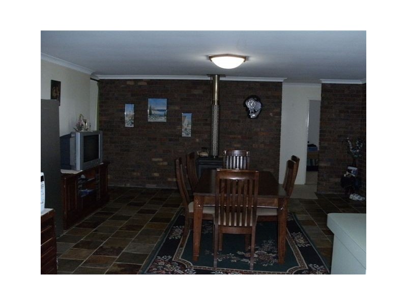 27 Wattle Crescent, Manjimup WA 6258