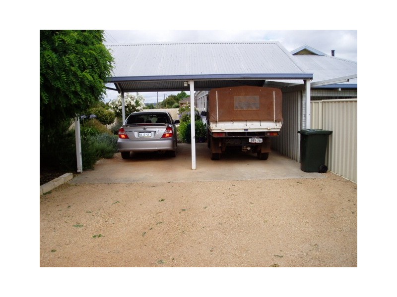 12 Robertson Street, Manjimup WA 6258