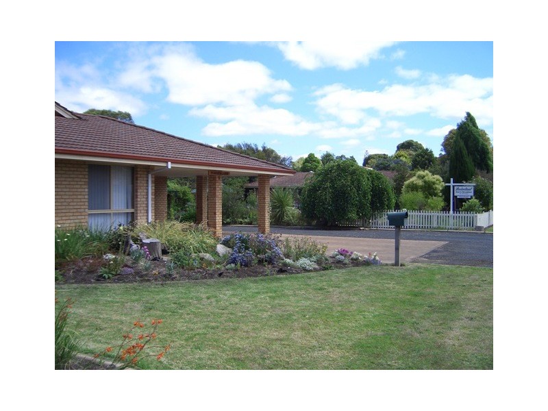 11 and 13  Somerville Street, Manjimup WA 6258