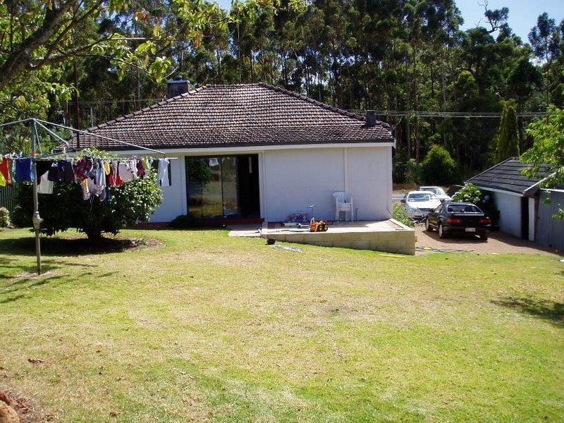 27 Young, Manjimup WA 6258