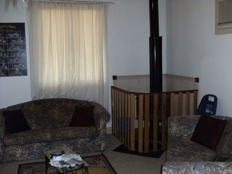 10 Caldwell St, Manjimup WA 6258