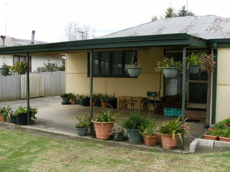 39 Clarke St, Manjimup WA 6258