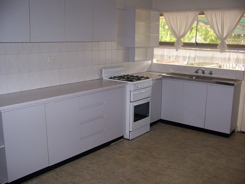 Unit 18  Banksia Court, Manjimup WA 6258