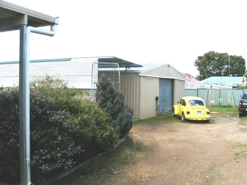 16 Clark Street, Manjimup WA 6258