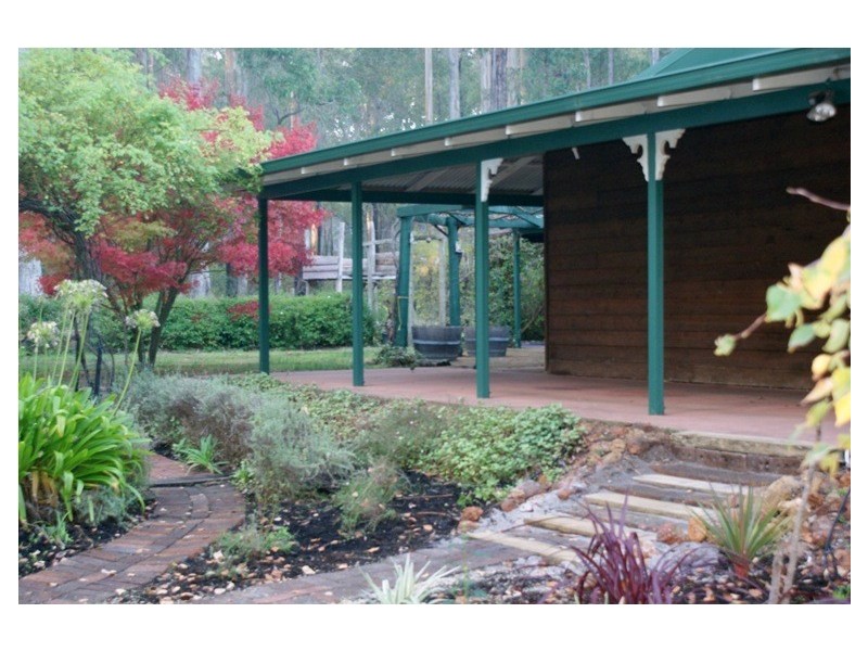 21 Woodgate Retreat, Manjimup WA 6258
