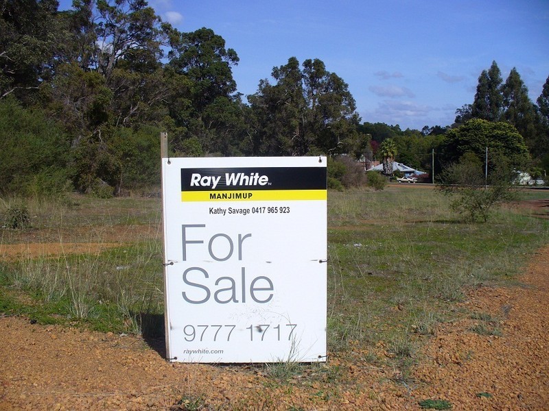 15 George Street, Greenbushes WA 6254