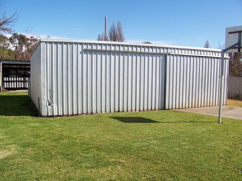 39 Clarke St, Manjimup WA 6258