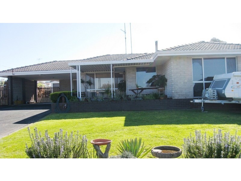 14 Crowea Street, Manjimup WA 6258