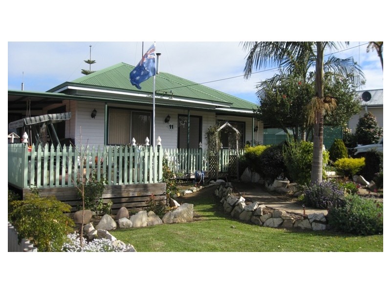 11 Ralston Street, Manjimup WA 6258