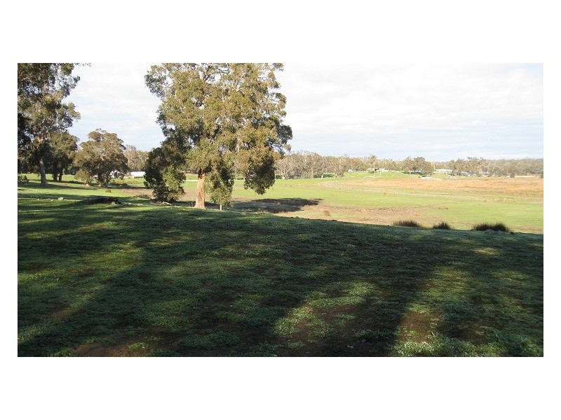 14 Balyan Retreat, Manjimup WA 6258