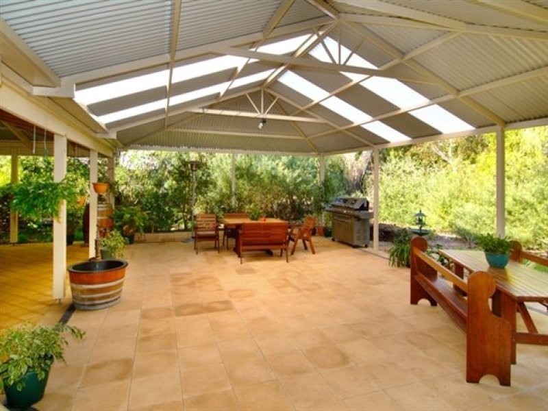 15 Hay Shed Rd Busselton, Busselton WA 6280