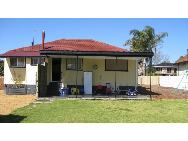 31 Moyes Street, Manjimup WA 6258