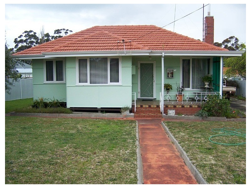 71 Ipsen Street, Manjimup WA 6258