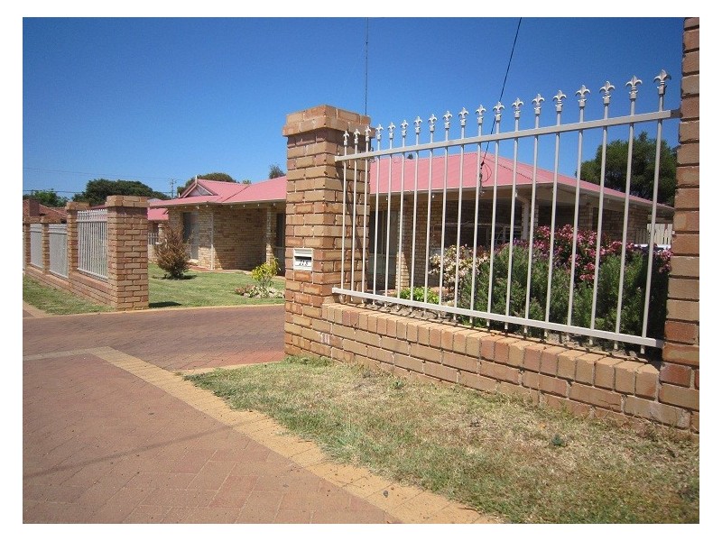 21B Brockman Street, Manjimup WA 6258