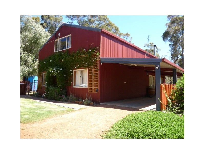 95 Plackett Drive, Pemberton WA 6260