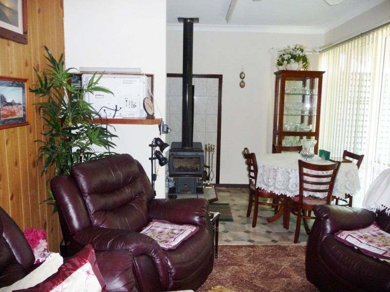 13 Seaton Villa Road, Manjimup WA 6258