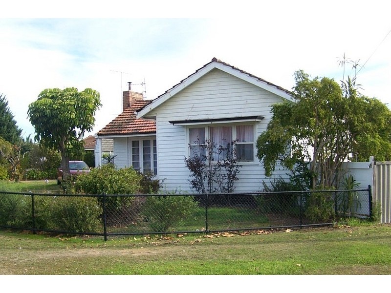 10 Hospital Ave, Manjimup WA 6258