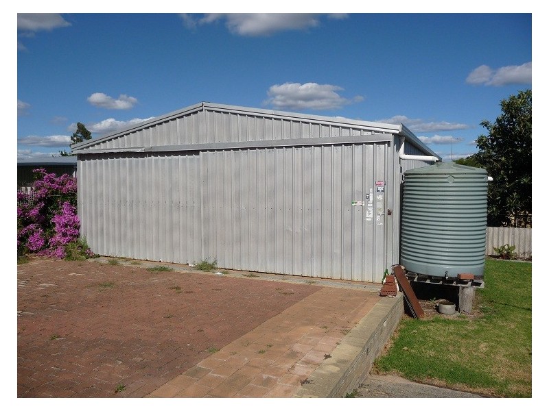 16 Moore Street, Manjimup WA 6258