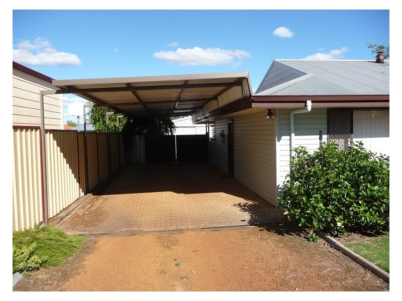 16 Moore Street, Manjimup WA 6258