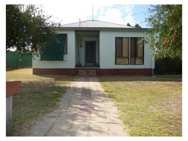 8 Arnott Street, Manjimup WA 6258