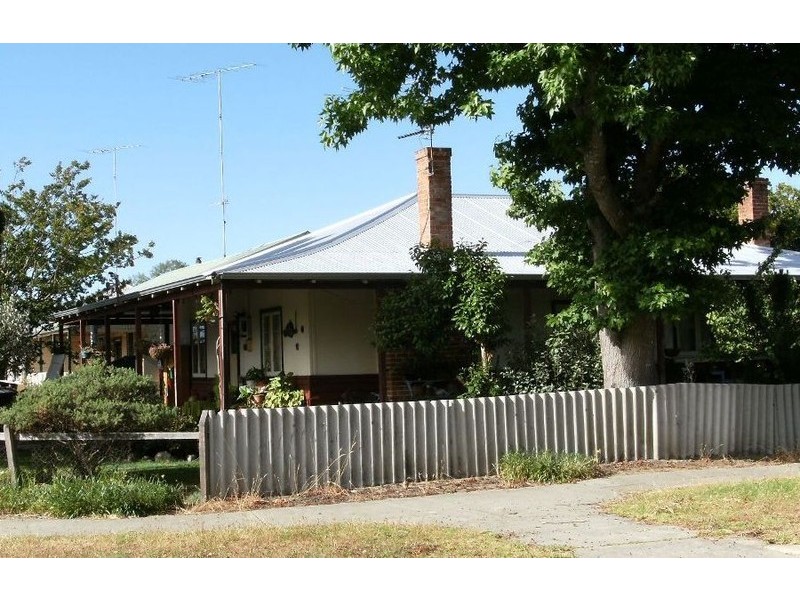 23 Arnott Street, Manjimup WA 6258