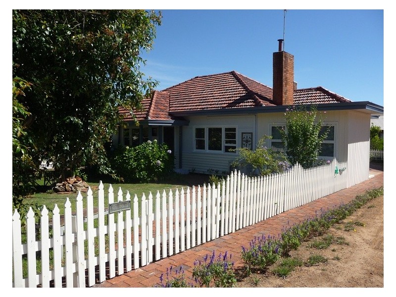 36 Rutherford Street, Manjimup WA 6258