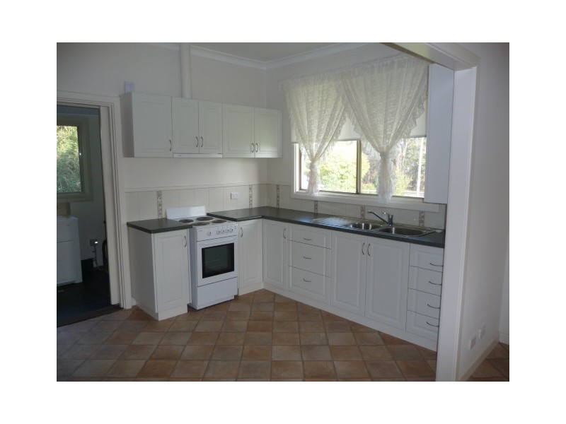 67 Ipsen Street, Manjimup WA 6258