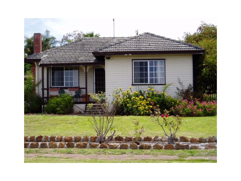 39 Muir St, Manjimup WA 6258